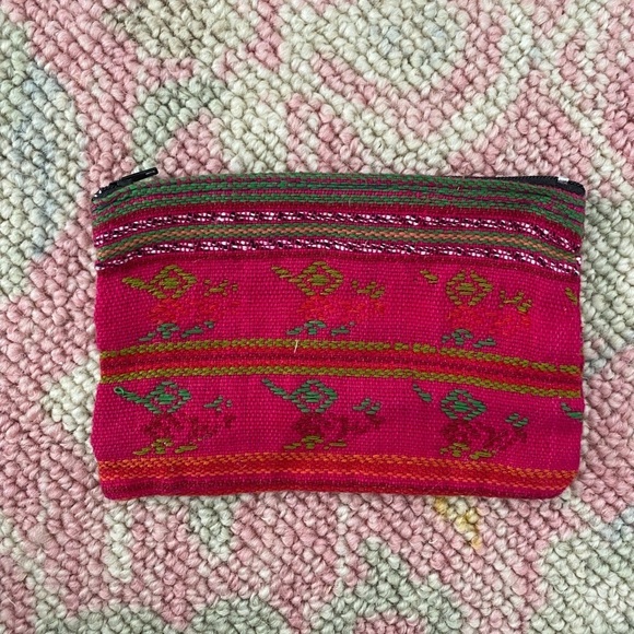 bright woven pouch - Picture 3 of 3